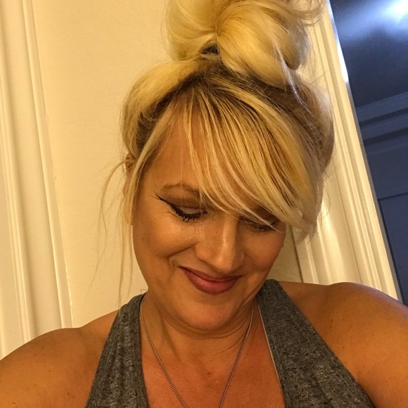 Meet your Posher, Tami - Picture 2 of 5